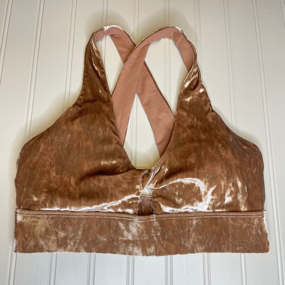 Fabletics Oasis Crushed Velour Blush Champagne Velvet Twist Sports Bra Small